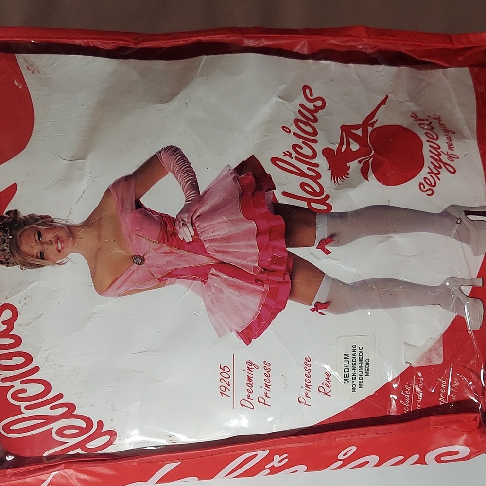 Costume